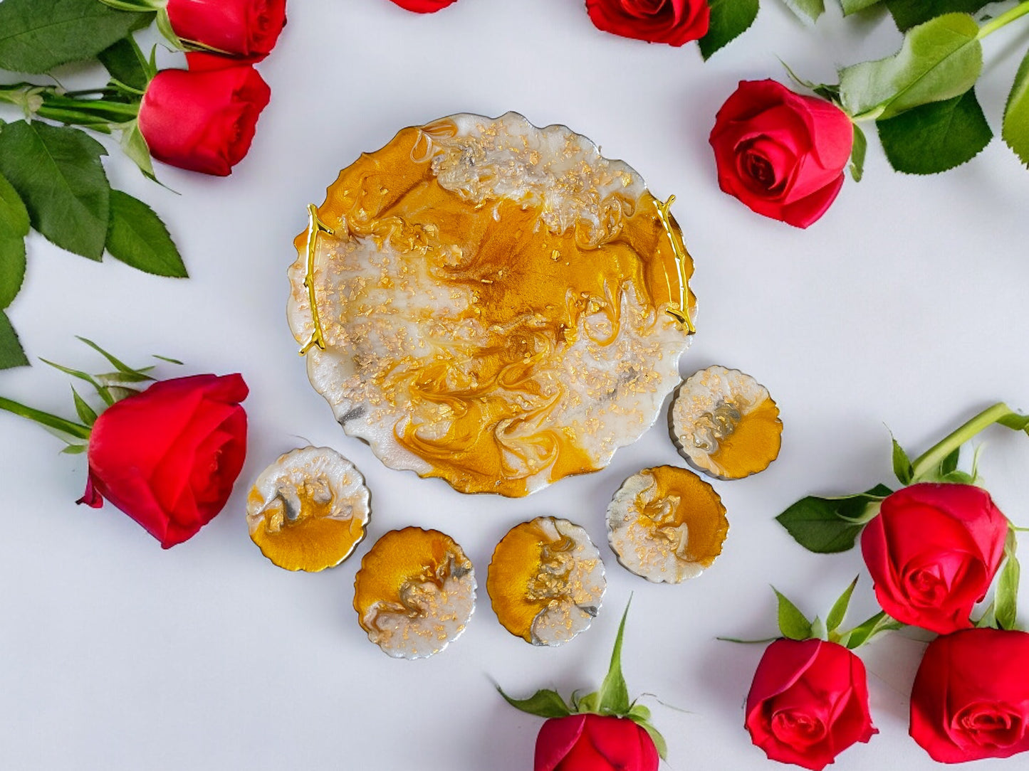 CUSTOM ROUND RESIN TRAY SET