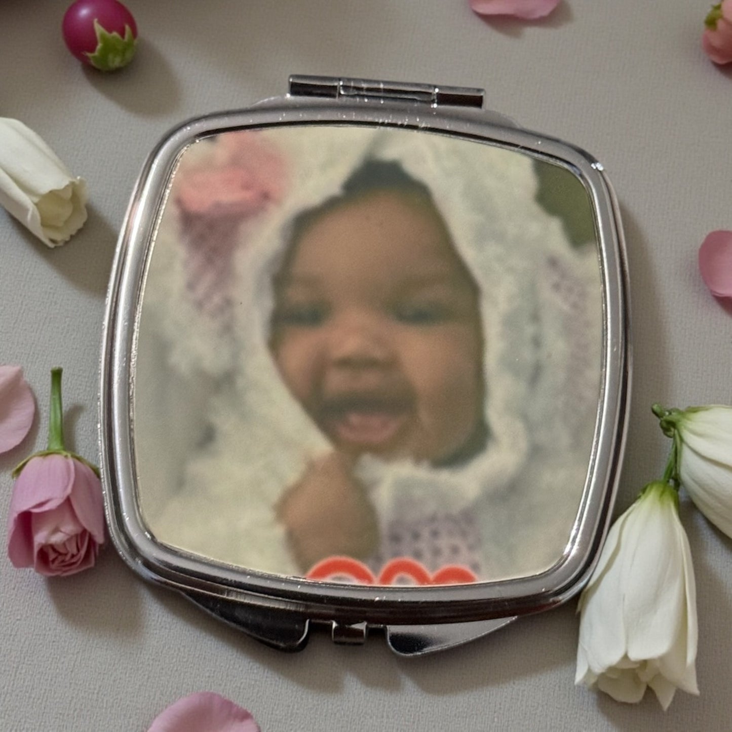 CUSTOM PERSONALIZED MIRROR COMPACT